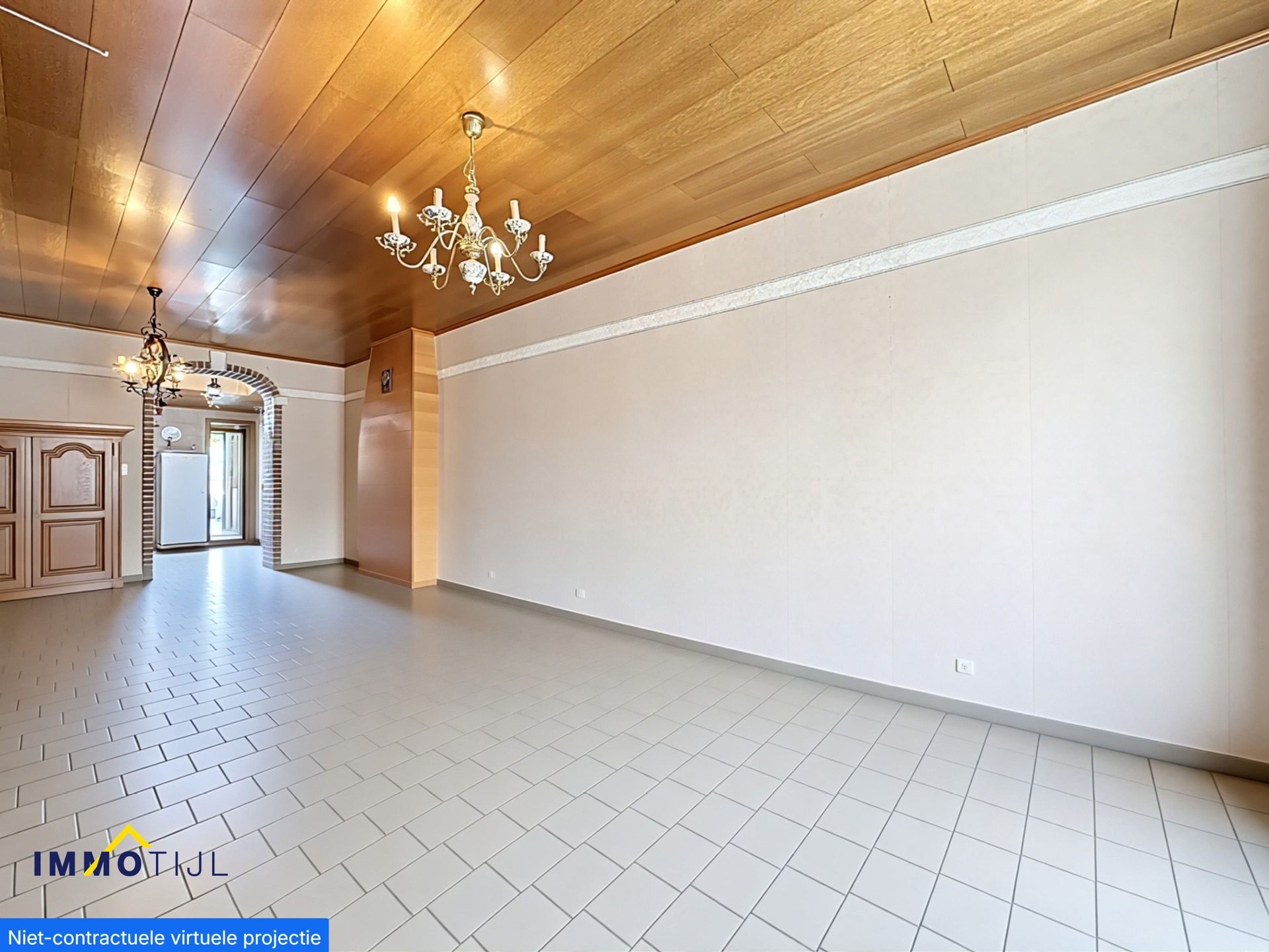 Goed gelegen renovatiewoning met tuin en parkeergelegenheid! - foto 2