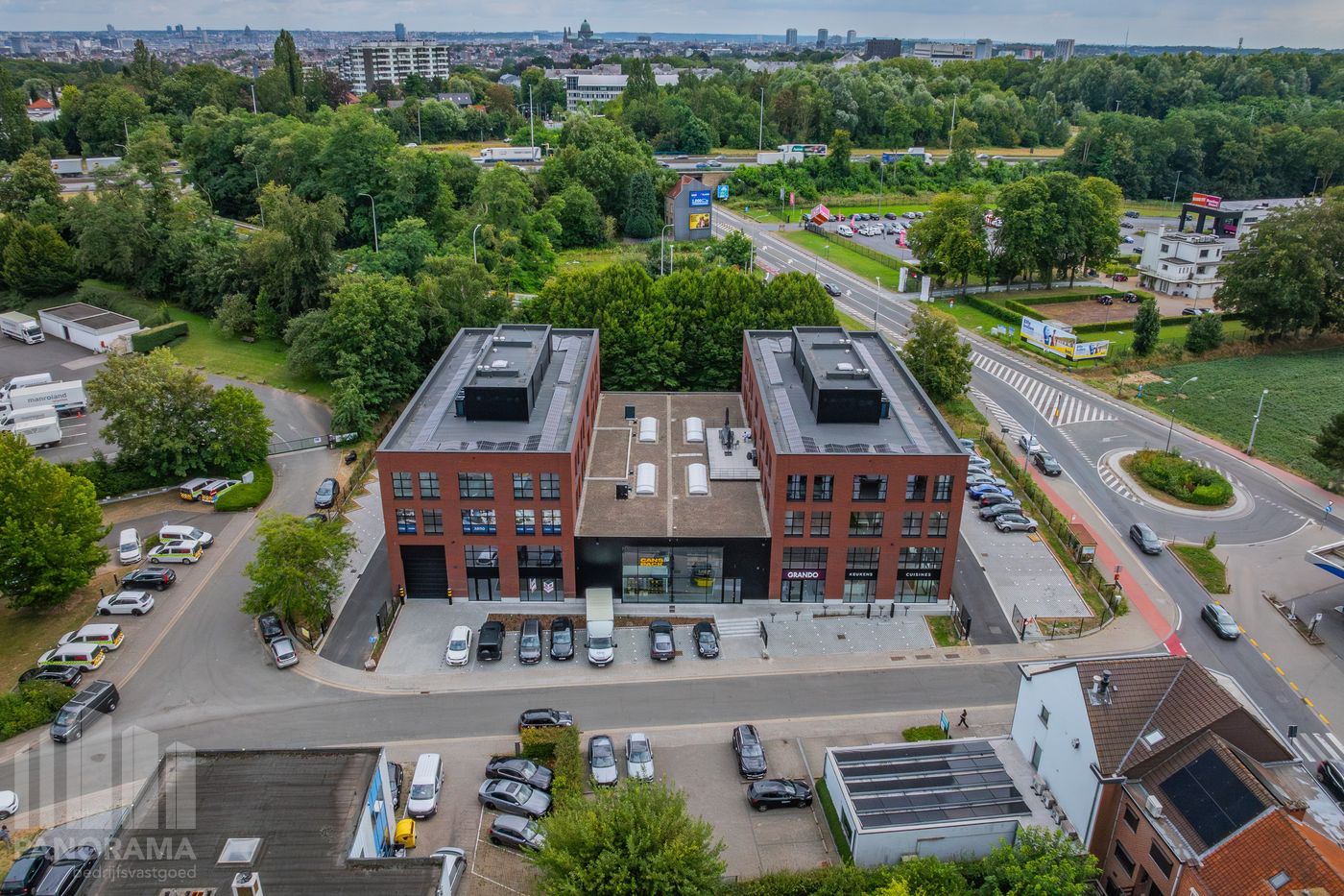 Duurzame Schowroom  met toplocatie in Wemmel aan de E40 - foto 5