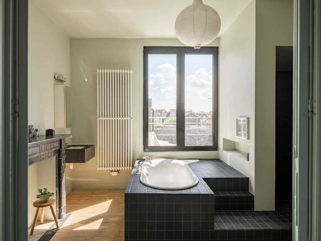 Bijzondere ‘Fin de siècle’ herenwoning, rustig gelegen nabij Dok-Noord. - photo 4