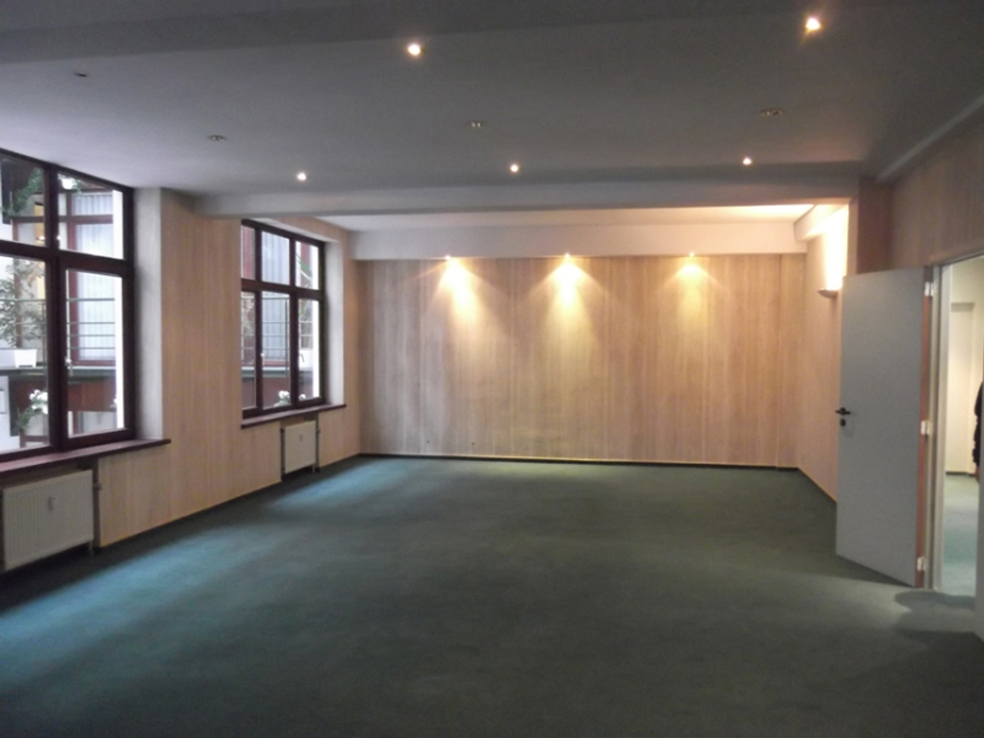 Commercial à louer à Bruxelles - photo 3