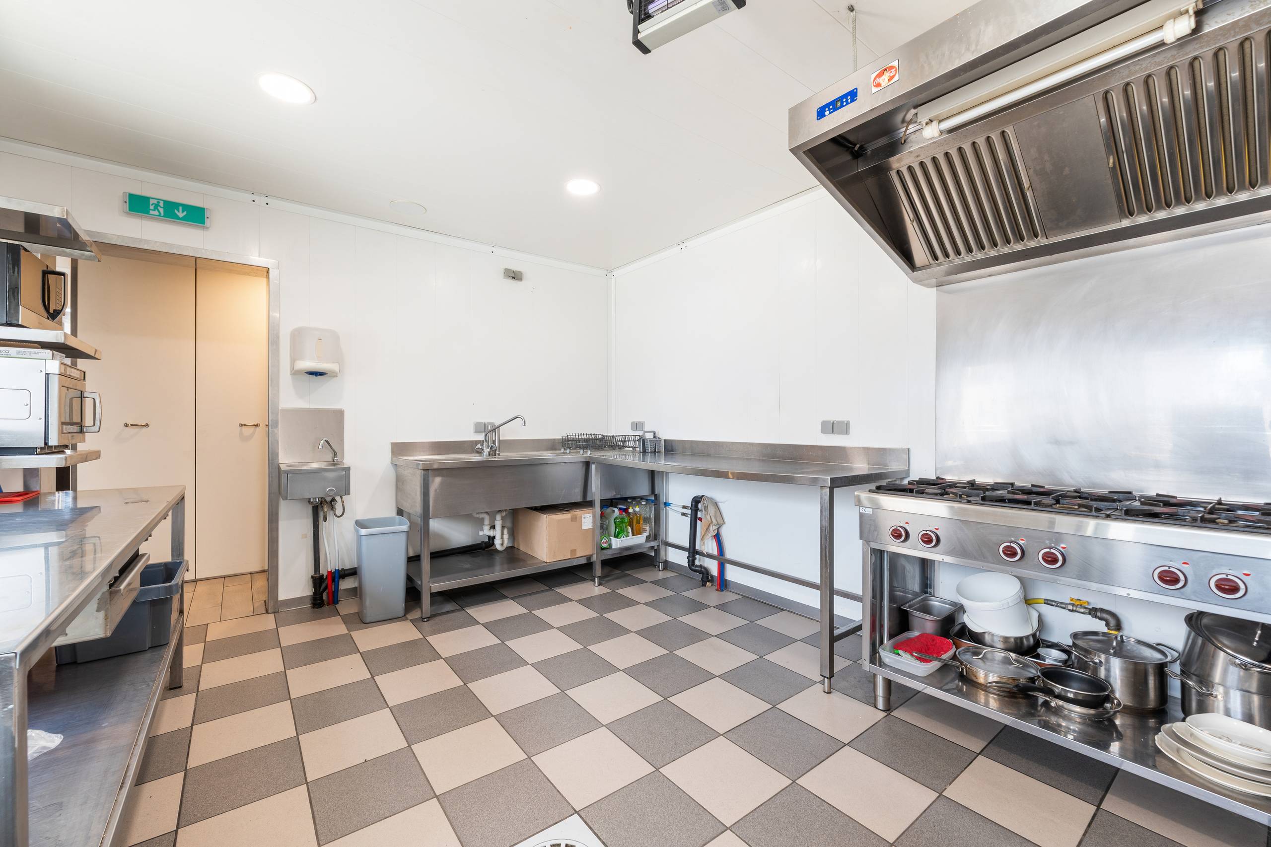Frituur met duplexappartement, elk met afzonderlijke ingang - foto 5