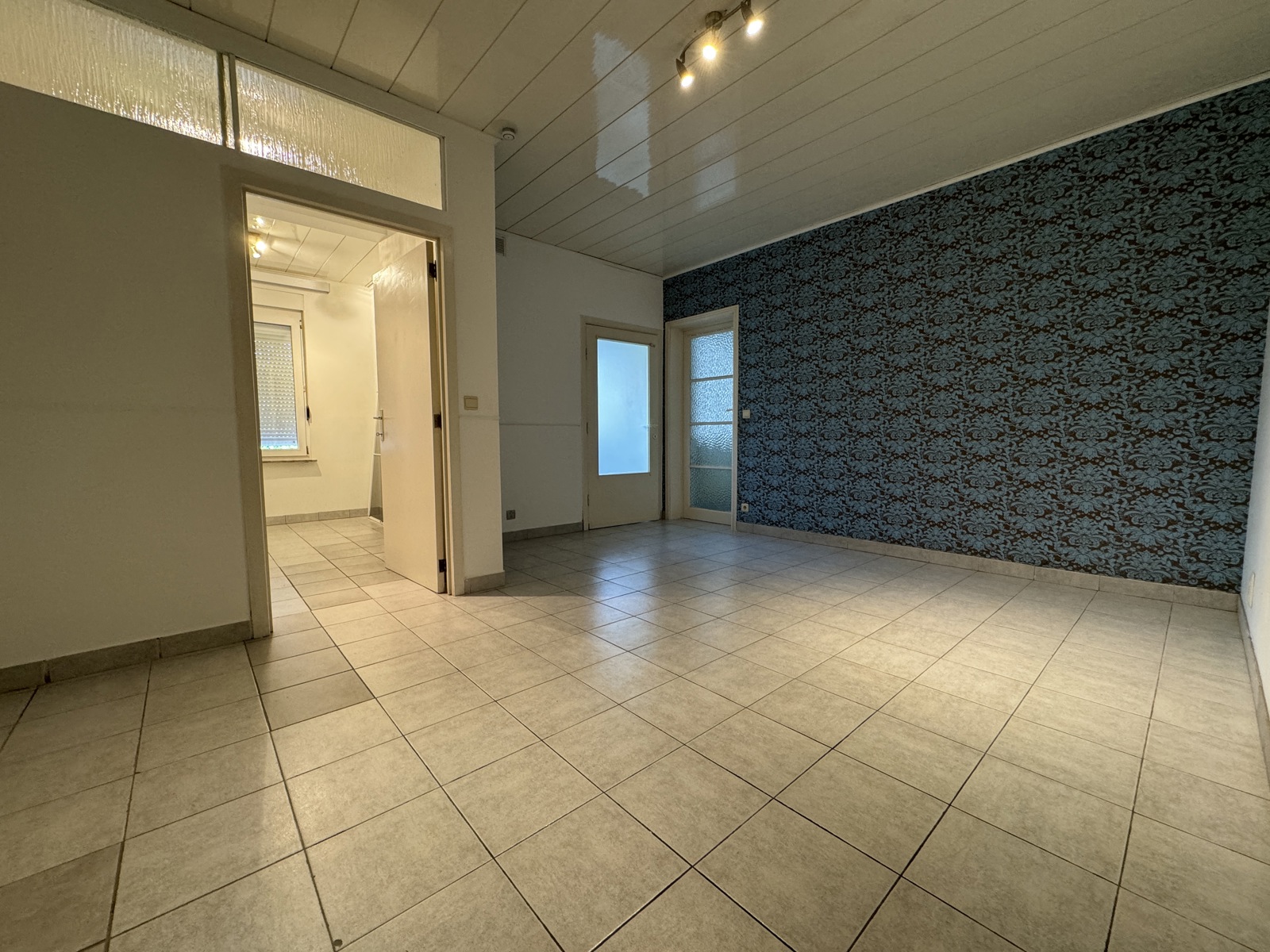 Commercial for sale in Sint-Pieters-Leeuw - photo 3