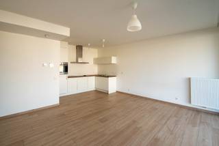 In de Zeelandstraat in Hoboken bevindt zich dit modern appartement met twee slaapkamers. Het appartement is gunstig gelegen in een rustige straat,...