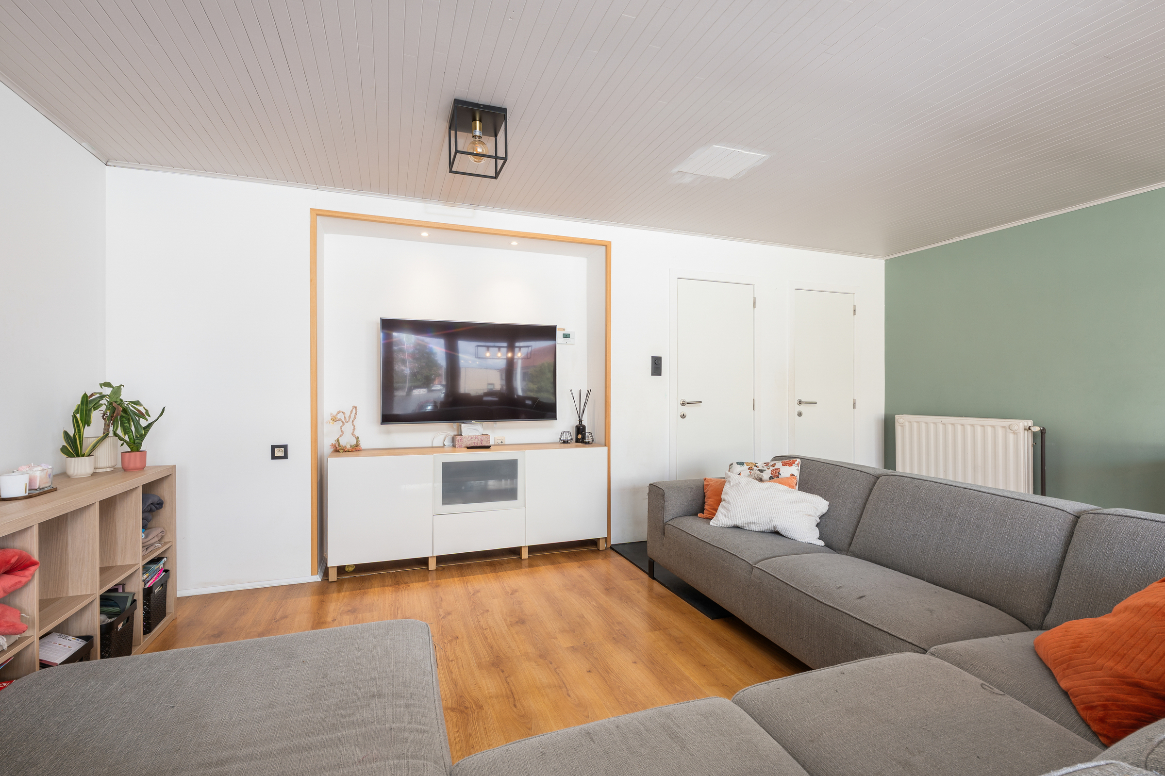 Lichtrijke woning te koop met tuin in residentiële wijk - foto 5