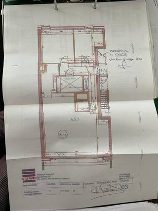 Luxueus 2-SLK appartement met 1 autostaanplaats (NR 10 op foto) inbegrepen! Dit aangename en lichtrijke appartement met een ruim en zonnig terras...