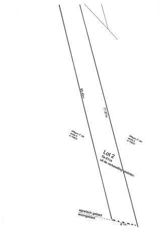 À seulement 2 minutes de l'autoroute E40, de la gare de Liedekerke et à 5 minutes de la gare de Denderleeuw, à quelques pas des commerces et...