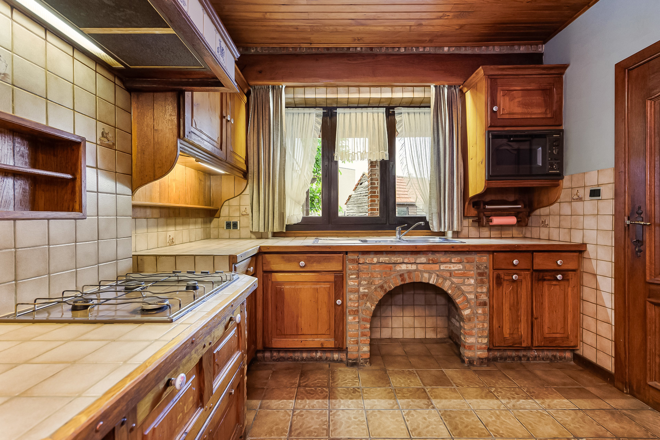 Woning op 809 m² met o.a. 3 slaapkamers en garage - foto 4