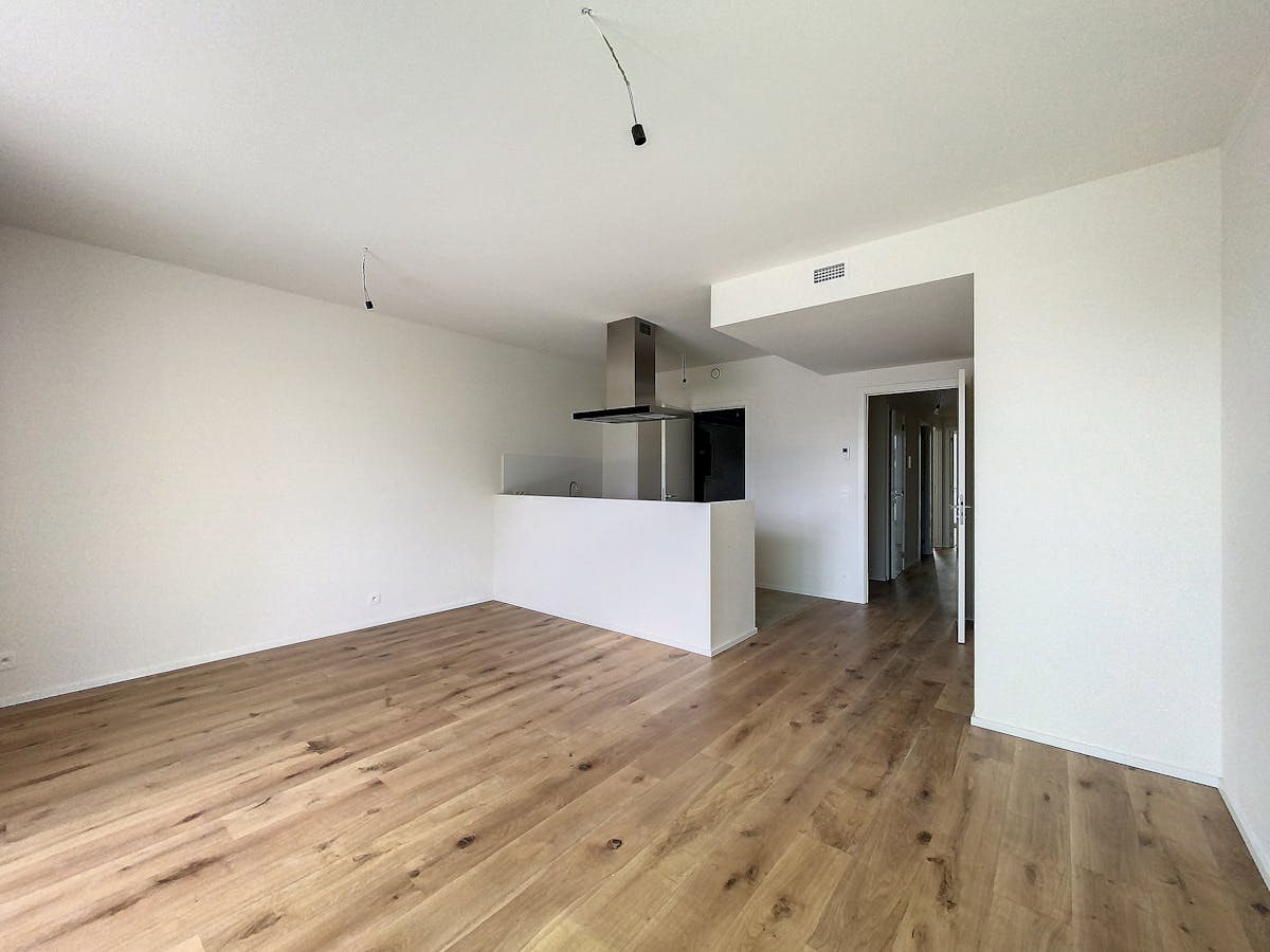 Kanaal - Appartement 2 slaapkamers te huur met parking - foto 4