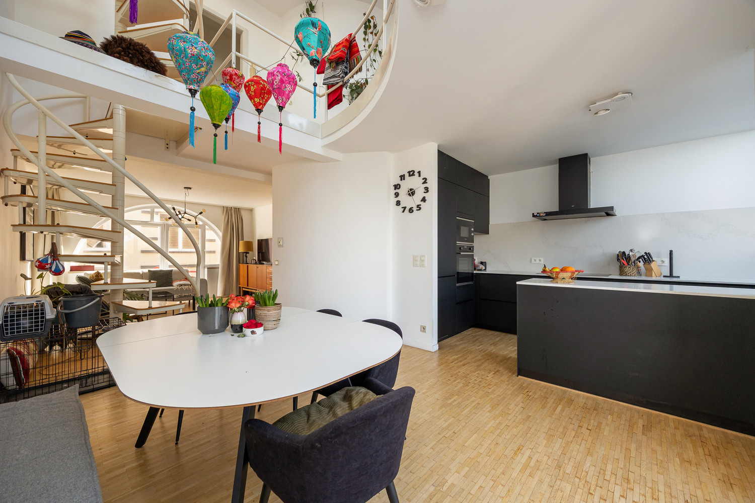 Lichtrijk wonen in het historische centrum van Antwerpen, met Scheldezicht vanuit de leefruimte! - foto 4