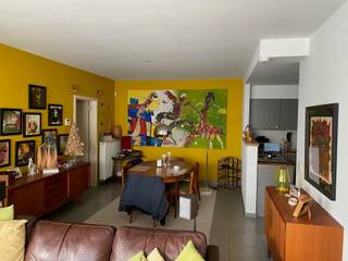 Aangenaam, zonnig 2-slaapkamerappartement met ondergrondse parking en kelder, ideaal gelegen vlakbij E40, centrum van Landen en...