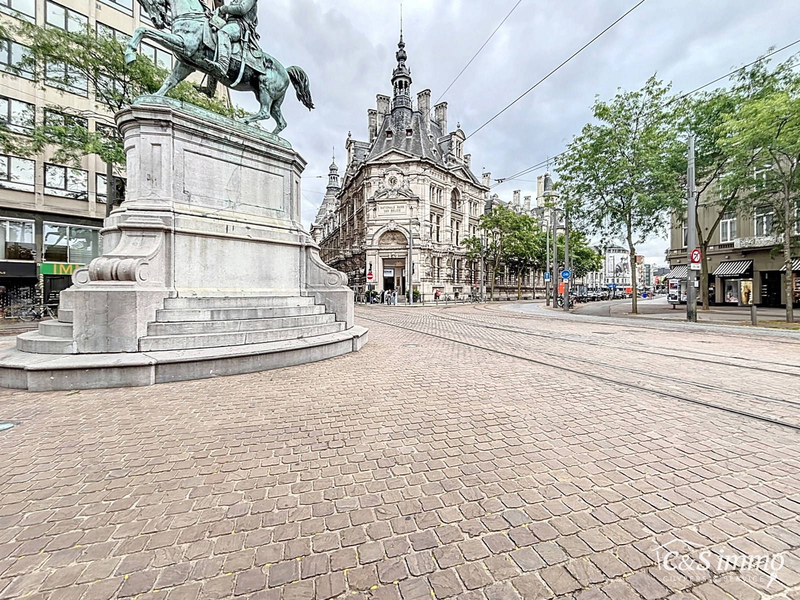 Gemeubelde studio nabij Leopoldplaats  - foto 2