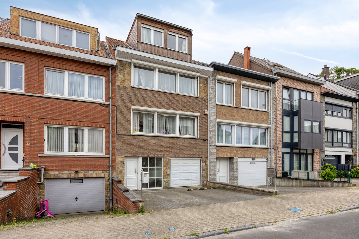 Ruime gezinswoning met garage en zonnige tuin in Strombeek-Bever - foto 5