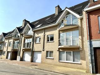 Zeer gunstig gelegen appartement op wandelafstand van winkels/warenhuizen, scholen, openbaar vervoer, verbindingswegen en mooie wandelroutes...