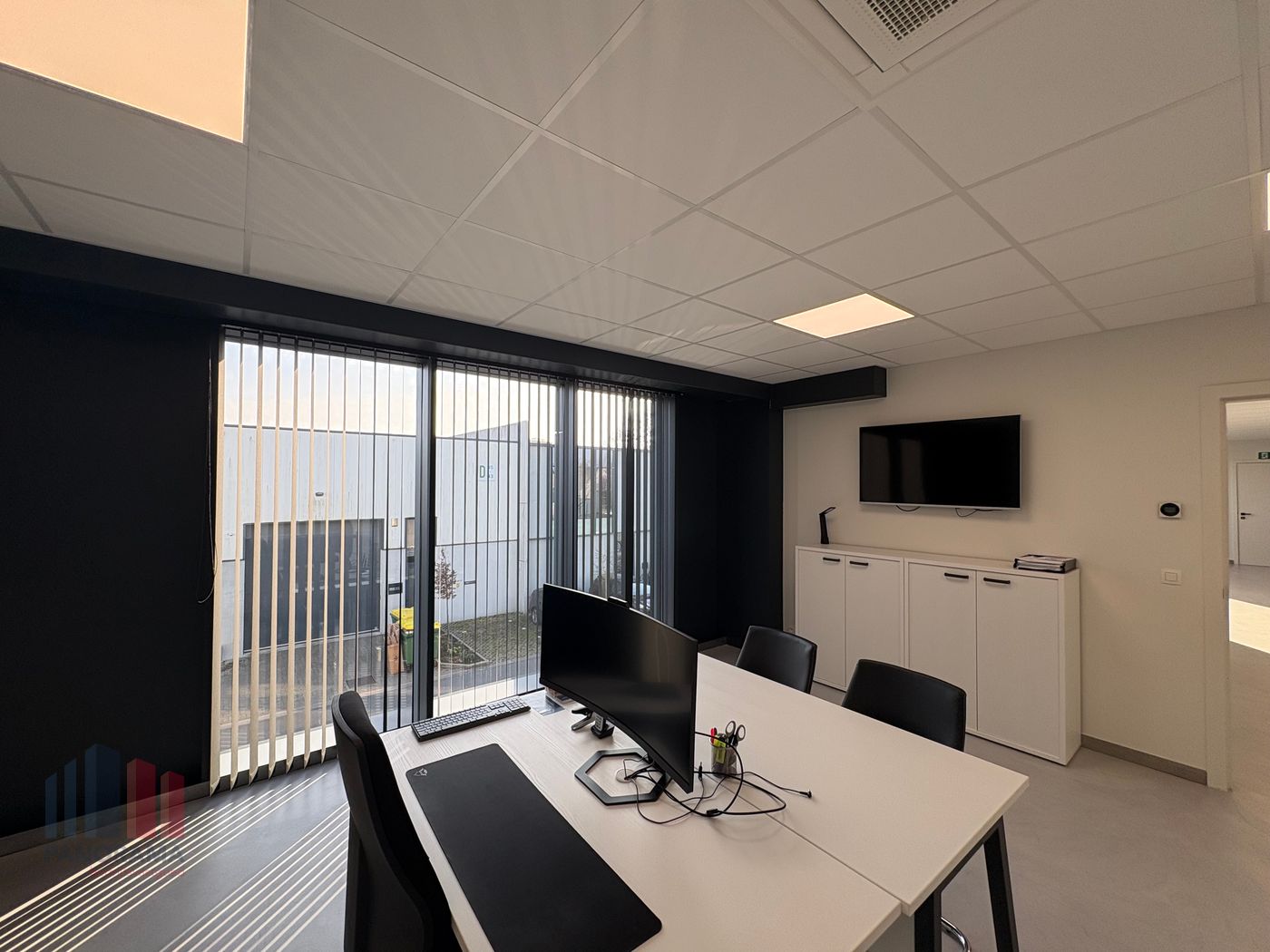 Hoogwaardige & lichtrijke kantoorruimte van 486 m² te Nazareth - foto 4