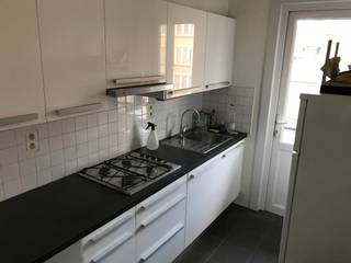 Appartement gelegen op de derde verdieping links van een klein gebouw, bestaande uit: inkomhall met aparte wc, leefruimte (+/- 27m²),...