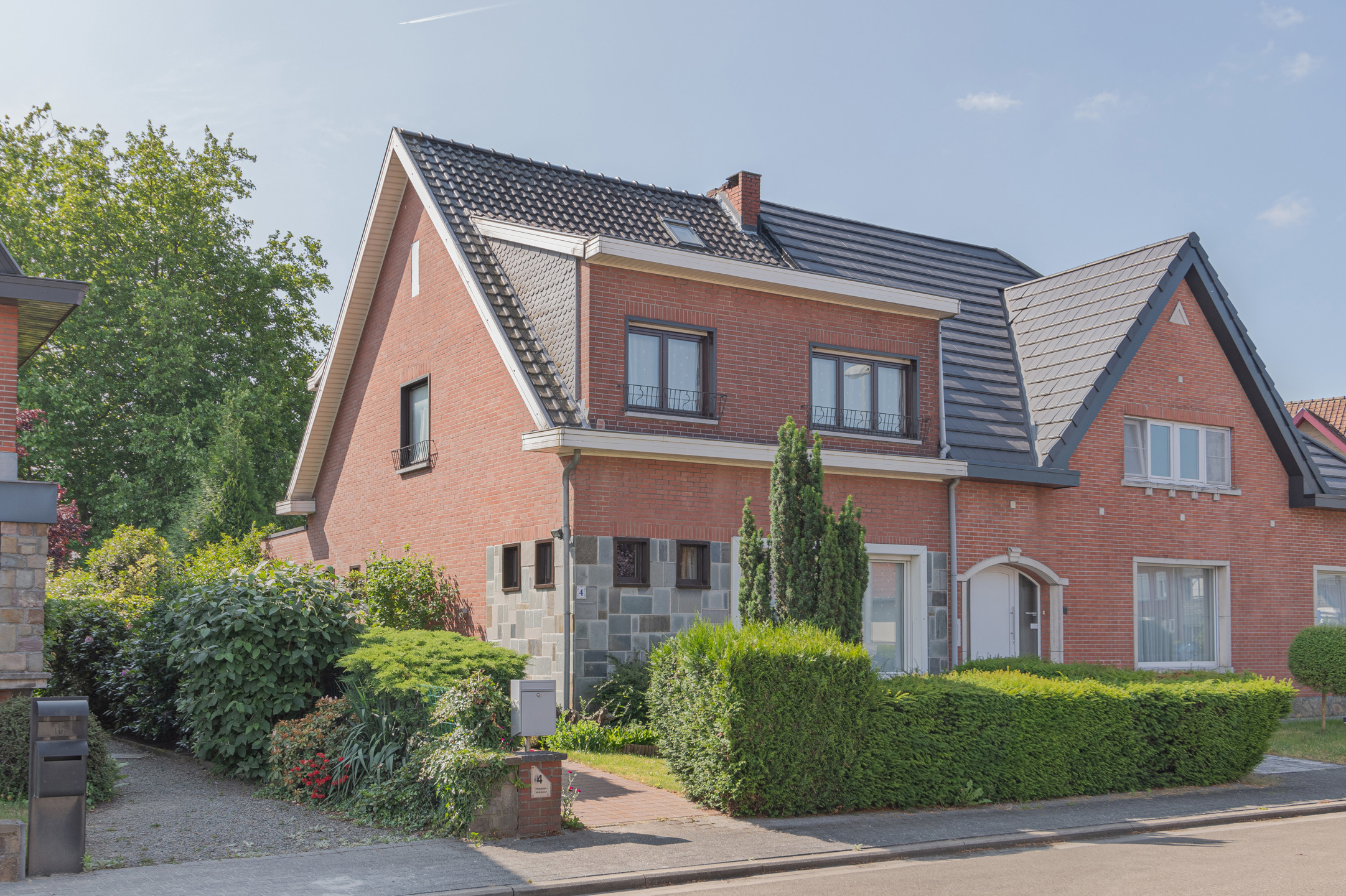 Woning met tuin en garage in wijk Kauwendael! - foto 1