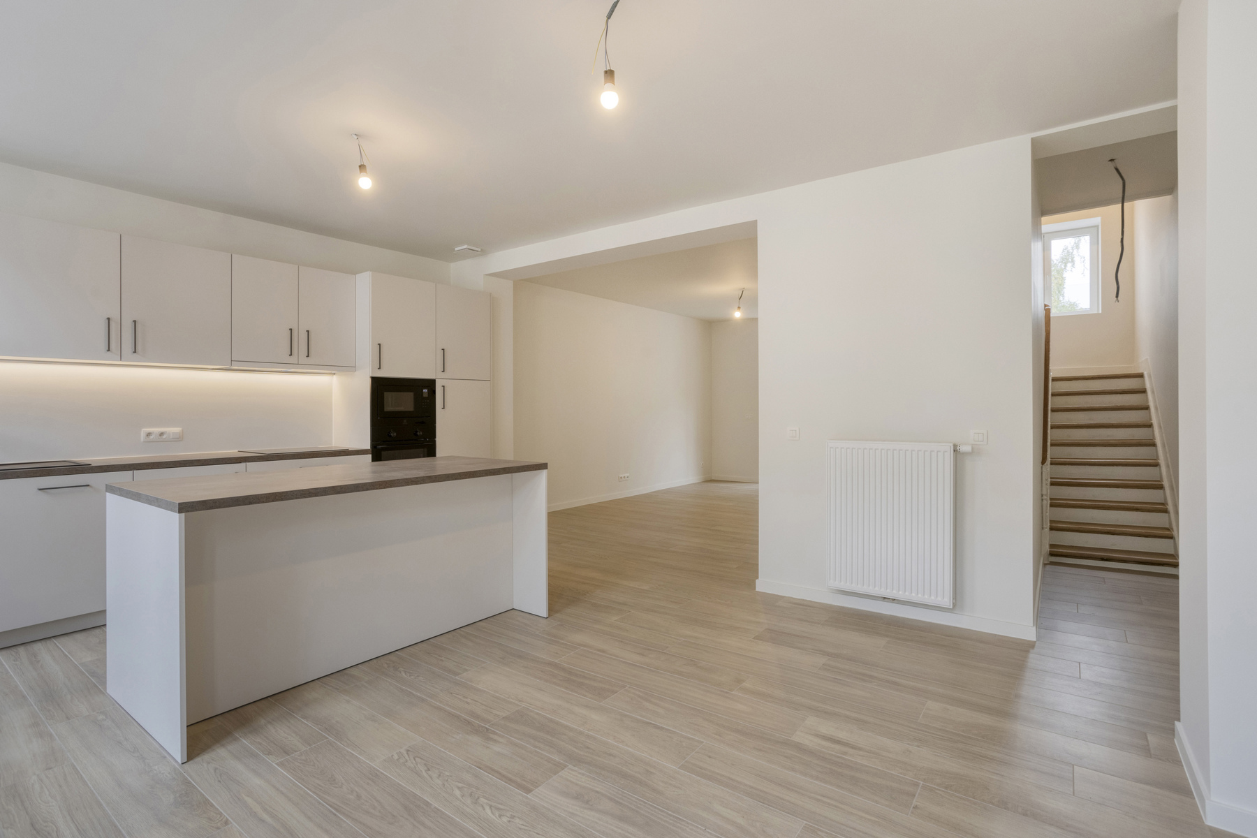 Stijlvol gerenoveerd duplex-appartement met terras - foto 1