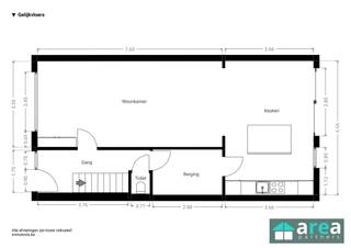 <div>EPC A! Op het einde van een doodlopende straat, op een boogscheut van het centrum, treffen we deze prachtige woning met 4 slaapkamers. Het betreft een recent totaal gerenoveerde woning met mooie tuin. De woning bevindt zich op wandelafstand van verschillende winkels, scholen of recreatiemogelijkheden. Het huis werd doordacht en volledig gerenoveerd met een duidelijke klemtoon op gebruik van mooie materialen. </div><div><br /></div><div>Grootste troeven:</div><div>- Zéér gunstig EPC ‘A’: 54kWh/(m²jaar)</div><div>-Rustige residentiële buurt</div><div>-Tolaalrenovatie: 1ste ingebruikname, alles nieuw.</div><div>-Volledig nieuw dak</div><div>-Noordoost gerichte tuin</div><div>-Zonnepanelen</div><div>-Vloerverwarming</div><div>-Oprit + laadpaal</div><div><br /></div><div>Indeling:</div><div>-GLVL: Inkomhal met gastentoilet, alsook doorgang naar een handige berging (5m²). De ruime en lichte leefruimte op knappe vloer die naadloos doorvloeit in de open keuken met keukeneiland, volledig uitgerust. Langs het schuifraam is er toegang naar het terrasgedeelte gevolgd door de ruime en gezellige noordoost gerichte tuin (80m²). Verder is er nog een handige berging met technieken.</div><div>-V1: Hier bevinden zich 2 ruime slaapkamers (17m² & 16m²) alsook de ingerichte badkamer (7m²) met inloopdouche en een apart toilet.</div><div>-V2: Tot slot treffen we de laatste 2 slaapkamers waaronder een grote (19m²) en een van 10m². ook op dit verdiep is er een apart toilet.</div><div><br /></div><div>Voor meer informatie kan u terecht bij Area Partners. INFO@area.be of 03/284.60.60</div><div><br /></div>