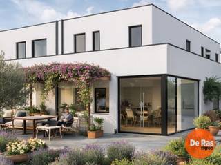 IMPE - Landelijk gelegen nieuwbouwwoning op uitzonderlijk mooie locatie<br /><br />Deze strakke moderne woning maakt deel uit van 6 nieuwe woningen. 4 half open en 2 gesloten bebouwingen.<br />Zeer rustig gelegen project, Zuid-West gerichte tuinen, met uitzicht op natuur en weides in een straatje zonder verkeer!<br /><br />De woningen bieden qua afwerking alles wat men vandaag kan wensen en is naar eigen smaak<br />Qua indelingen is er inkom met toilet, leefruimte en open keuken, doorloopberging en inpandige garage.<br />De verdieping biedt 3 ruime slaapkamers, een badkamer met inloopdouche en bad alsook een dressingkamer.<br />6% BTW mogelijk!<br /><br />Aankoop onder gesplitst stelsel:<br />Grondwaarde: €189.000 (registratierechten 12%)<br />Constructiewaarde: 320.000€ (6% btw)<br />Totaal incl. btw, excl. kosten en excl. notariskosten: €550.880,00<br /><br />Enkele bijkomende troeven: zeer energiezuinig wonen, regenwaterrecuperatie, warmtepomp, zonnepanelen, ventilatie D, aluminium ramen...<br /><br />Details op kantoor na afspraak: 053/60.65.60