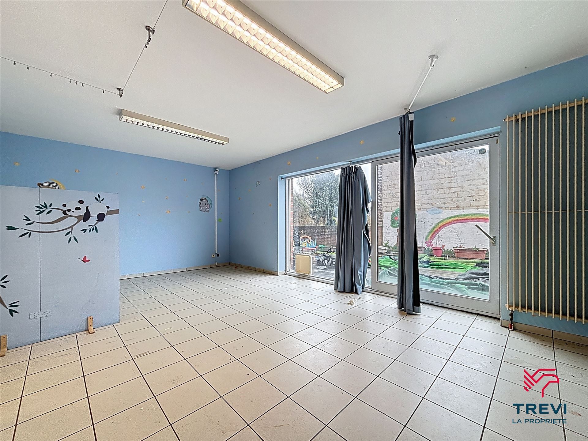 Commercial for sale in Courcelles - photo 2