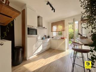 <p><span>Ground floor 1-bedroom apartment with garden!</span></p><p><span>This charming and bright ground floor apartment is quietly located in Berchem, with easy access to public transport, highways and various stores. <br />In addition, in the immediate vicinity you enjoy several parks and green areas ideal for those who want to live comfortably and quietly.</span></p><p><span>Entrance hall &amp; storage<br />You</span><span> enter through a well-kept entrance hall with practical storage room and a separate guest toilet.</span></p><p><span>Living area &amp; kitchen<br />The</span><span> spacious and bright living room (29 m²), finished with a beautiful parquet floor, is located at the front of the apartment and offers a pleasant living space. <br />The fully installed kitchen connects nicely to this and gives direct access to the terrace and the cozy private garden perfect for relaxing.</span></p><p><span>Bathroom &amp; bedroom<br />The</span><span> modern bathroom features a walk-in shower, stylish washbasin cabinet and connections for washer and dryer. <br />The bedroom is located at the quiet rear of the building, where you can enjoy a good night's sleep in complete silence.</span></p><p><span>Basement<br />In addition,</span><span> the apartment has a spacious basement storage room, ideal for extra storage space.</span></p><p><span> </span></p><p><span>Rent, availability and monthly fees</span></p><p><span>Rent:</span></p><p><span>Monthly cost:</span></p><p><span>Availability:</span></p><p><span> </span></p><p><span> </span></p><p><span> </span></p><p><span> </span></p><p><span> </span></p><p><span> </span></p><p><span> </span></p><p><span> </span></p><p><span> </span></p><p><span>Ground floor 1 bedroom apartment with garden!</span></p><p><span> </span></p><p><span>The apartment is quietly located in Berchem yet close to public transport, highways and various shopping opportunities. Furthermore, there are numerous parks in the area. </span></p><p><span> </span></p><p><span>This ground floor apartment with lots of light has the following layout: </span></p><p><span> </span></p><p><span>Entrance hall &amp; storage:</span></p><p><span>The apartment includes an entrance hall with storage room and a separate toilet. </span></p><p><span> </span></p><p><span>Living room &amp; kitchen:</span></p><p><span>The spacious living room (29 m²) is located at the front of the apartment and has parquet flooring. Furthermore, you have the fully installed kitchen with access to the terrace and garden. </span></p><p><span> </span></p><p><span>Bathroom &amp; bedroom:</span></p><p><span>The modern bathroom is equipped with walk-in shower, sink cabinet and connection for washer and dryer. </span></p><p><span> </span></p><p><span>Basement:</span></p><p><span>There is also a spacious basement storage room.</span></p><p><span> </span></p><p><span>Rent &amp; costs:</span></p><p><span>Rent: 765 euros/month + Common costs: 20 euros/month (building maintenance + electricity corridor).  The apartment is available from May 1, 2019.</span></p><p><span> </span></p><p><span>Additional assets:</span></p><ul><li><span>Pleasant terrace and garden</span></li><li><span>Ideally located</span></li><li><span>Modern apartment</span></li></ul>