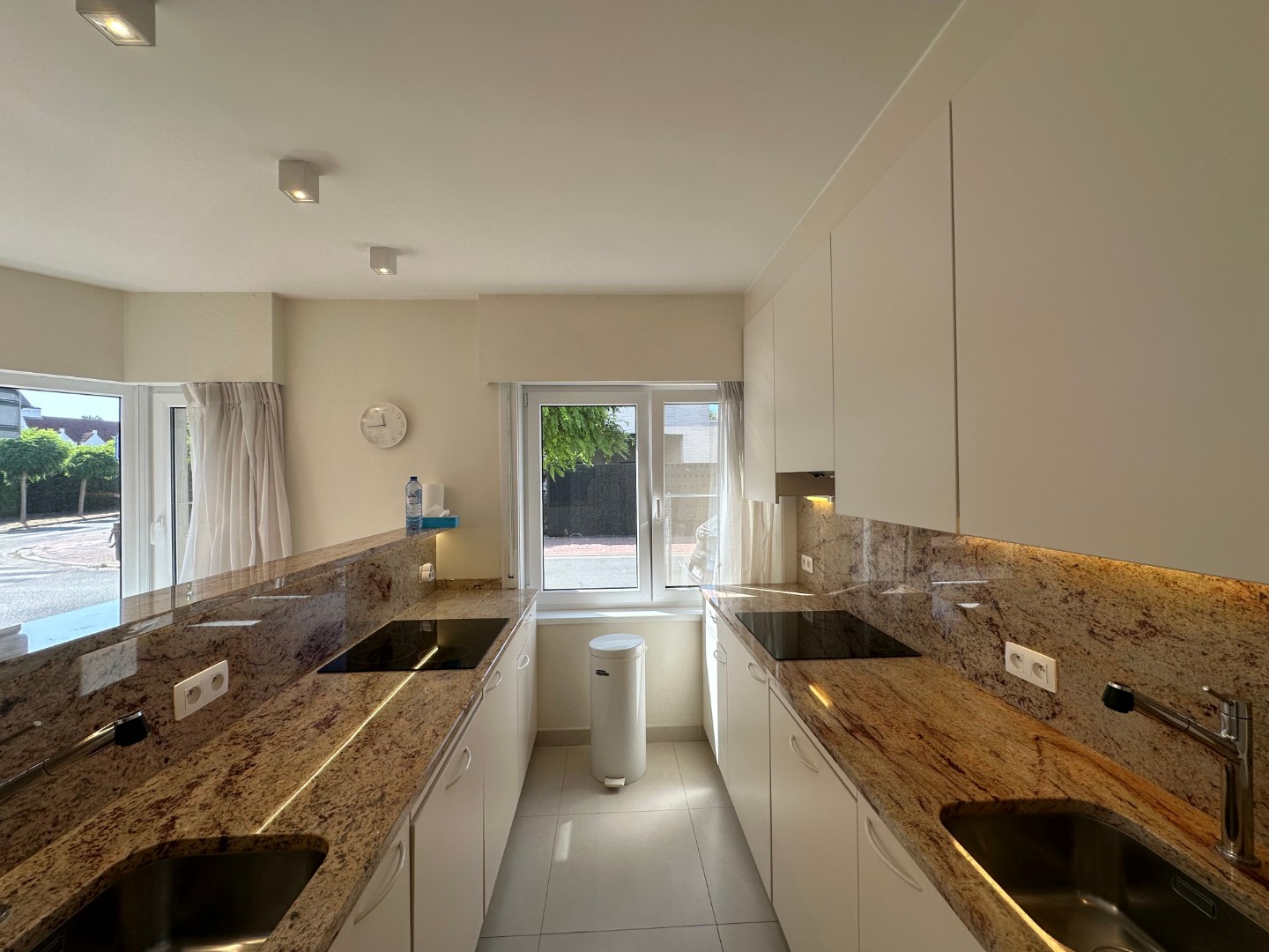 Apartment for rent in Knokke - photo 4