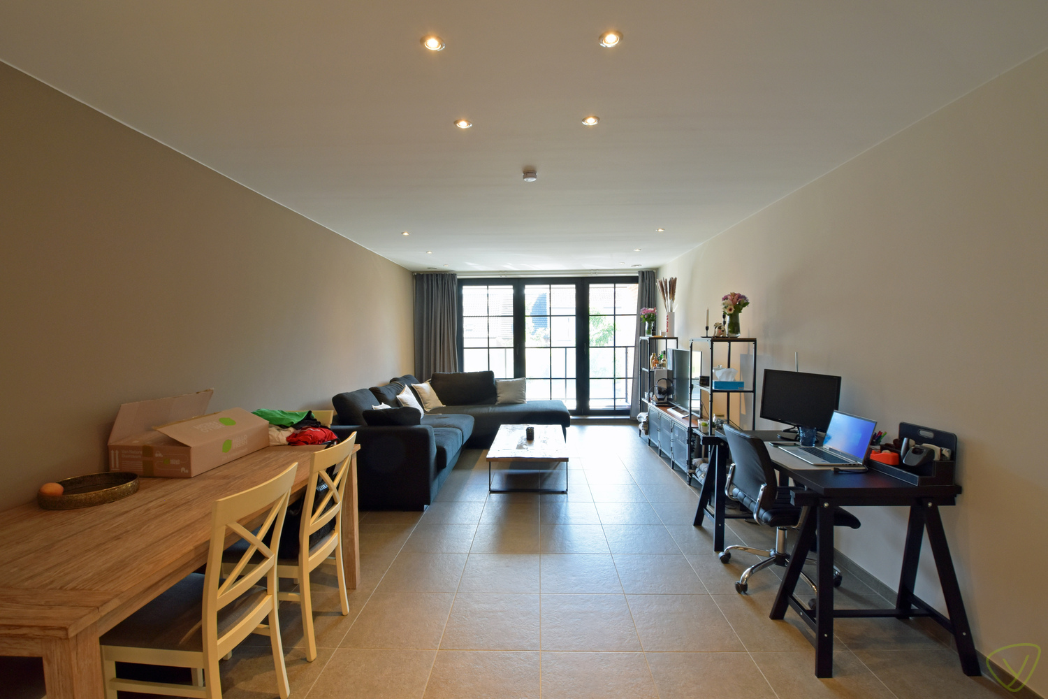 Modern en energiezuinig appartement op centrale ligging in Eeklo! - foto 3