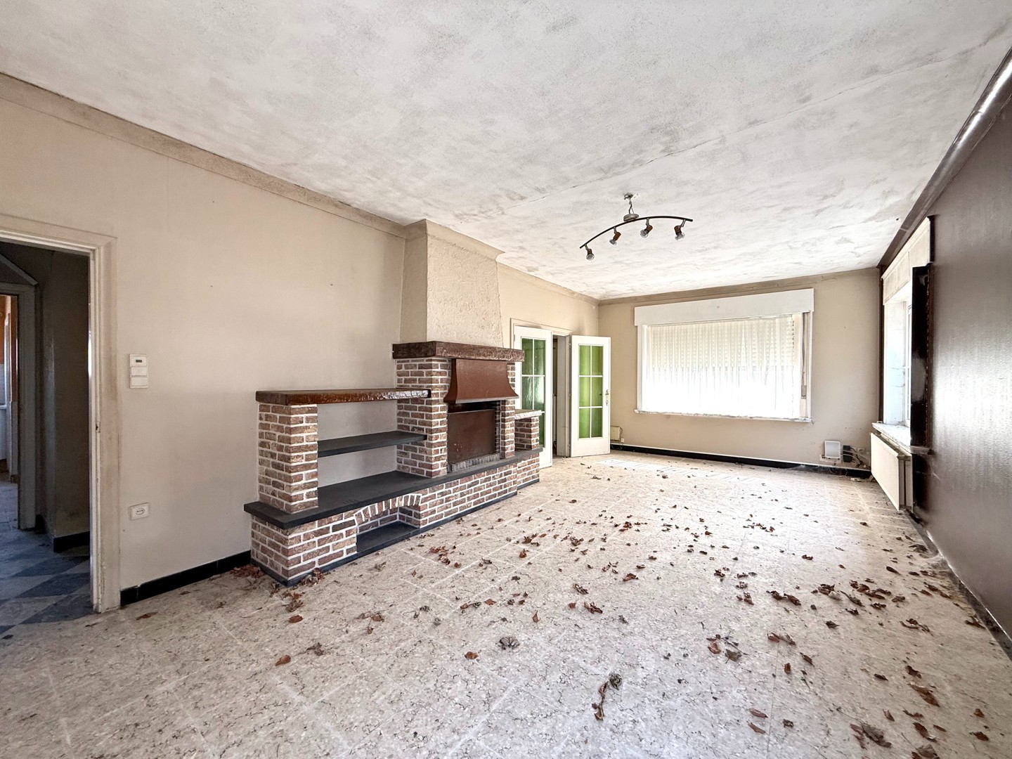 Kloeke, te renoveren woning met uitzonderlijk veel ruimte – 5 slaapkamers - photo 5