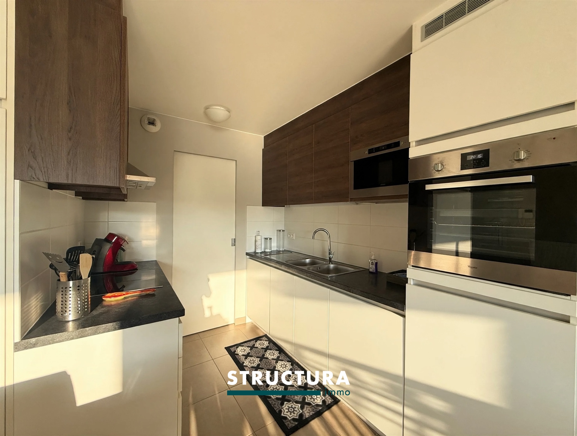 Appartement met twee slaapkamers en staanplaats  - foto 5