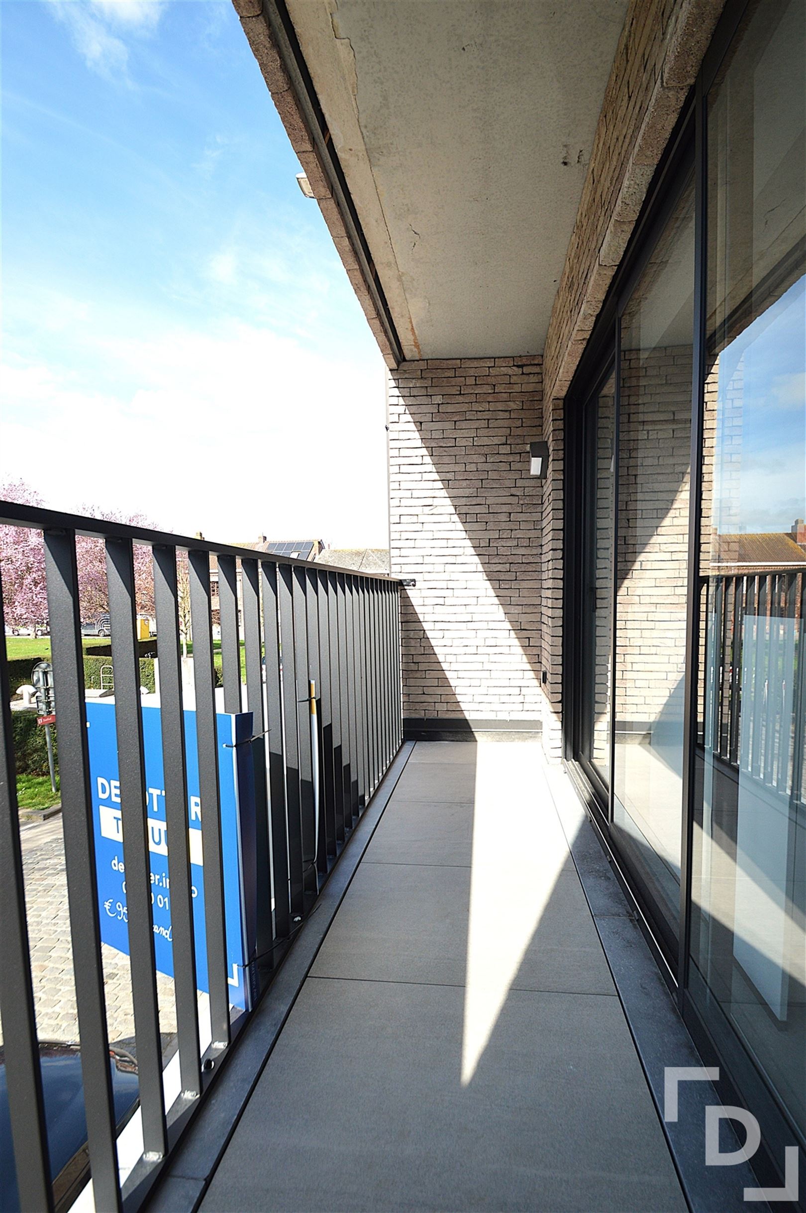 Modern en energiezuinige nieuwbouwwoning in centrum Ieper. - foto 5