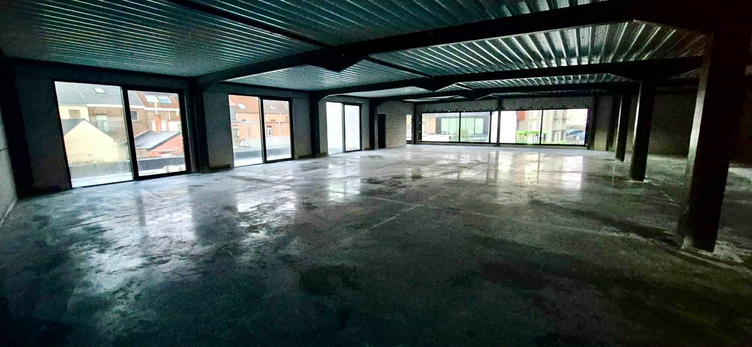 MULTIFUNCTIONEEL NIEUWBOUW COMMERCIEEL GEBOUW MET RUIME PARKING - foto 5