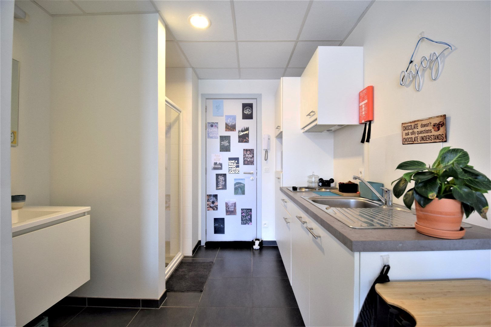 Comfortabele studentenkamer te huur nabij AZ Sint-Lucas. - foto 2