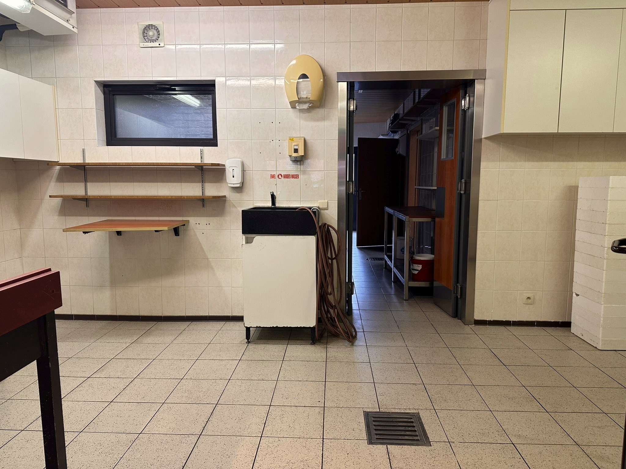 Commercial à louer à Sint-Amandsberg - photo 5