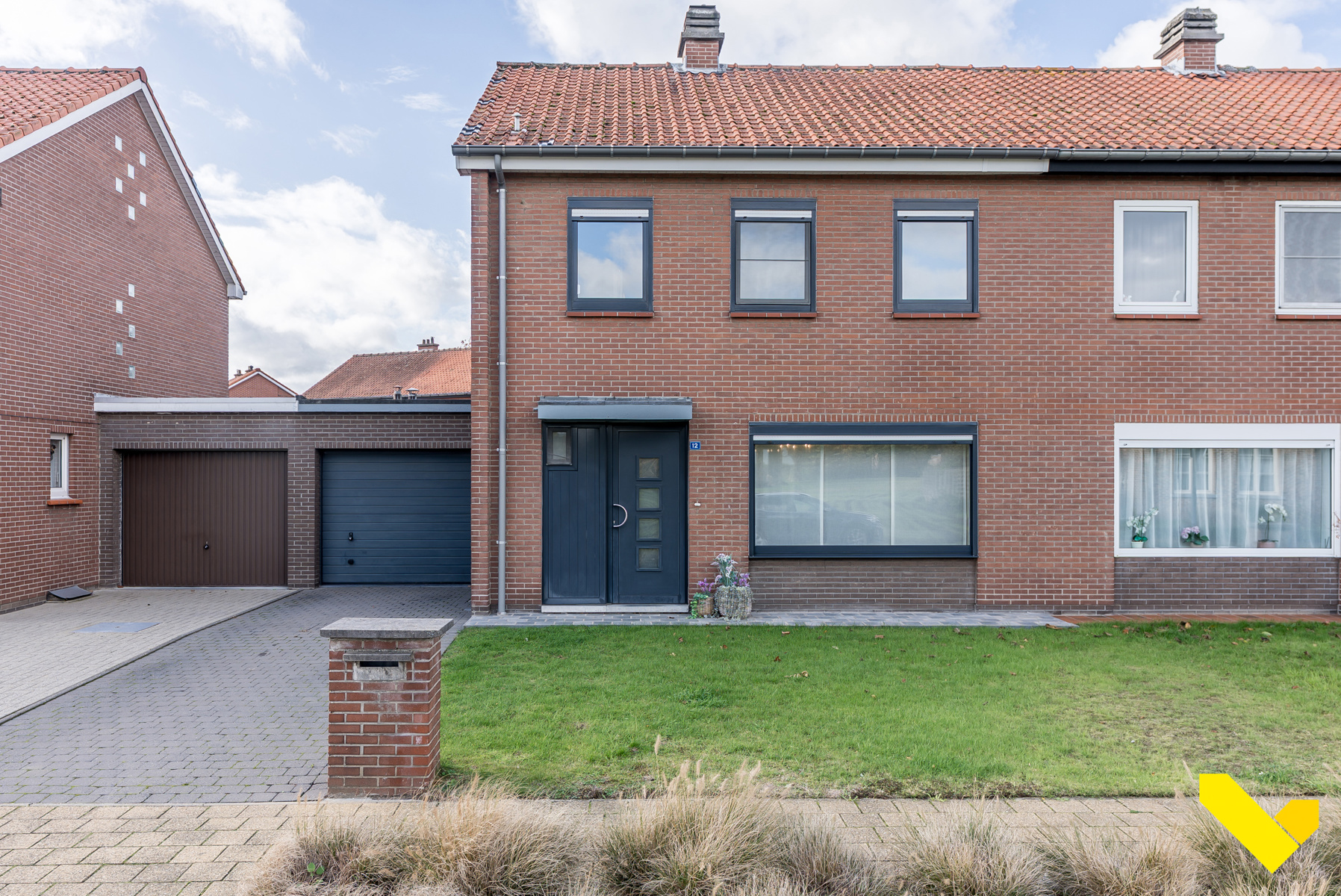 Instapklare, gerenoveerde gezinswoning met gezellige tuin - foto 2