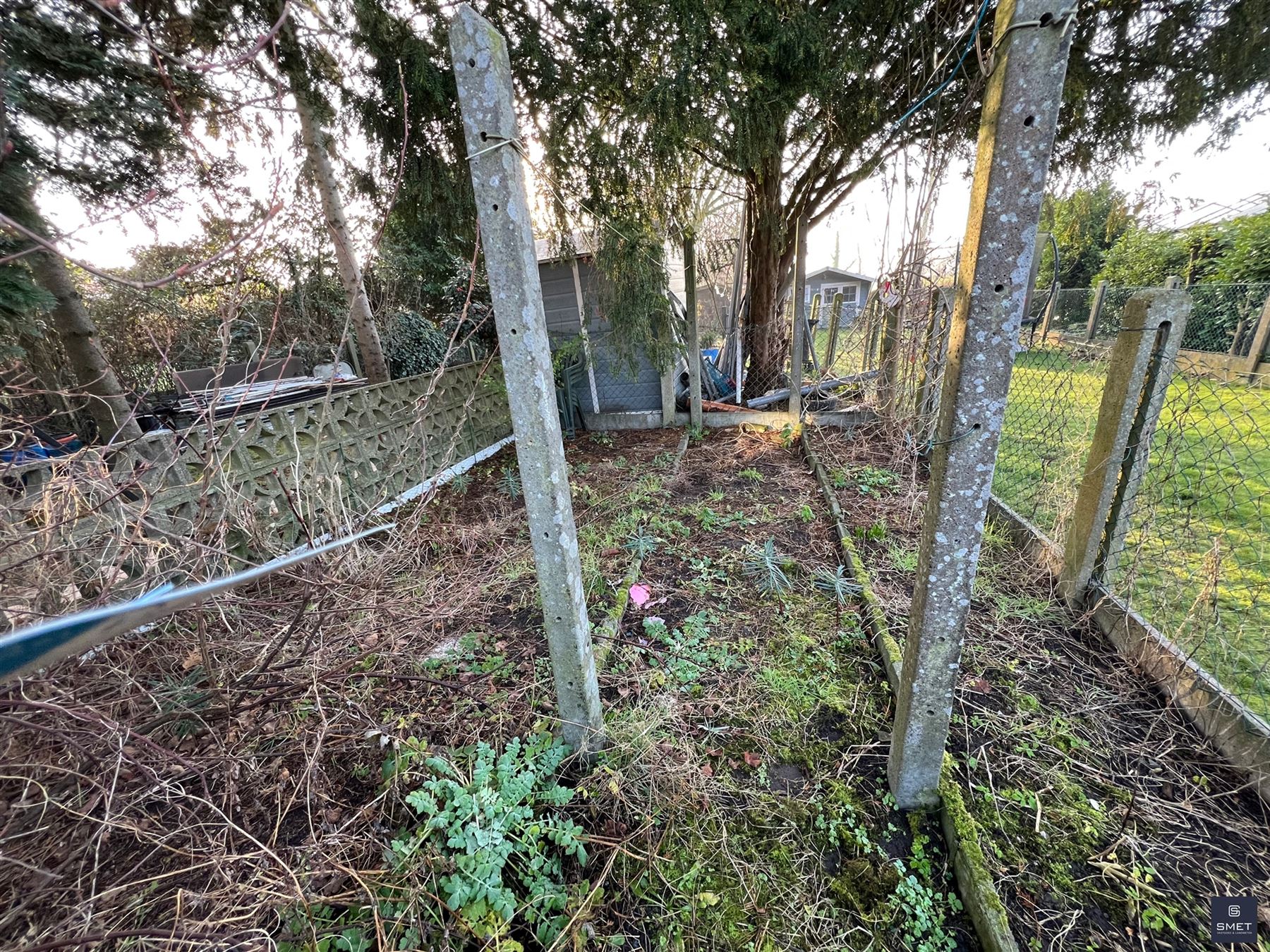 TE RENOVEREN OF TE SLOPEN WONING MET ZUIDELIJKE TUIN - foto 5