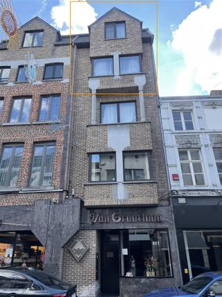 Ruim, heel net triplex appartement op de derde verdieping (in gebouw met lift) in hartje stad tussen de Grote Markt en het station in, in...