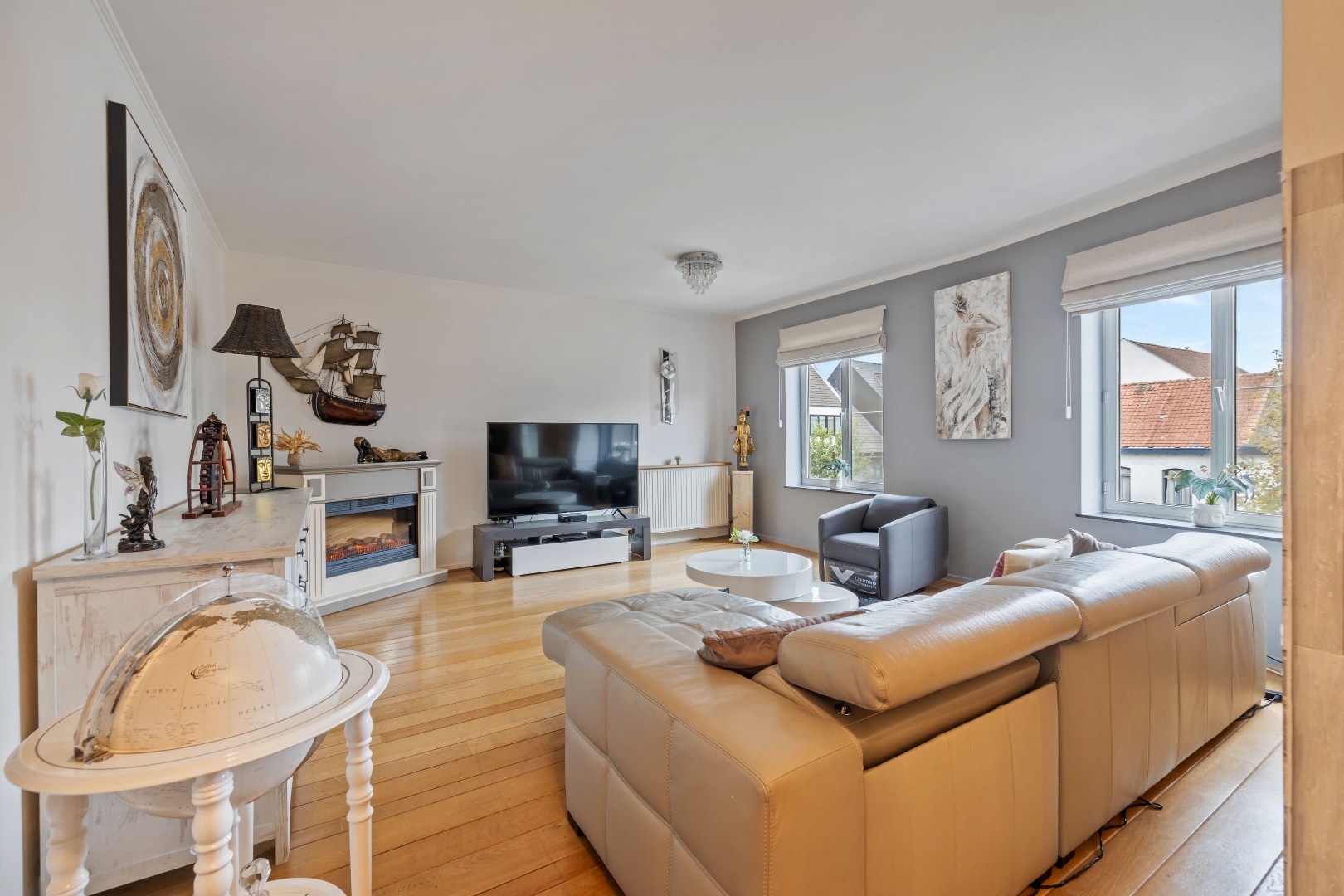 RUIM APPARTEMENT MET 3 SLPKS EN 2 TERRASSEN IN HET CENTRUM VAN HAMME - foto 2