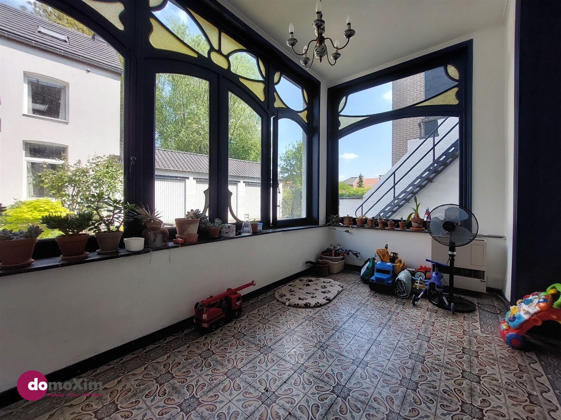 Charming renovated house with 2 bedrooms & garage in the center of Leuven - photo 3