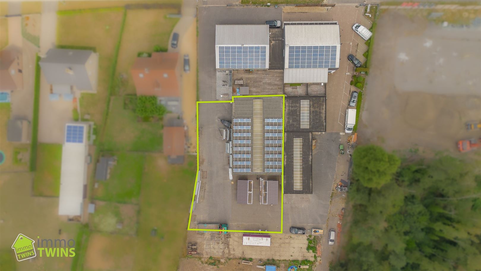 Magazijn + buitenruimte op toplocatie (splitsing mogelijk) - foto 1