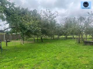 <p><span>LAND FOR HOB WITH PLOT AREA OF 440 M²</span></p><p><span>Target price 99,000 euros</span></p><p><span>This land is located in a very quiet street, near the vacation domain "De Gavers".</span></p><p><span>On the right side there is an easement of 3 m with the owner to the right of the house, this strip  runs to the end of the house to be built.</span></p><p><span>The barn, partly on the land is still being demolished by the current owner. </span></p><p><span>For info or visit call 0475/51.40.73 or send an email to info@svena.be</span></p><p><span> </span></p><p><span>These data are purely informative and we cannot be held responsible for any inaccuracies.</span></p><p><span>The habitable area is only indicative.</span></p><p><span> </span></p>