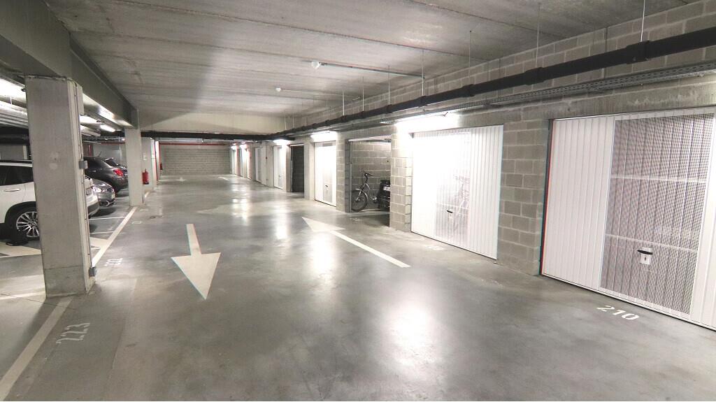 Gesloten GARAGEBOX te koop in Brugge - photo 2