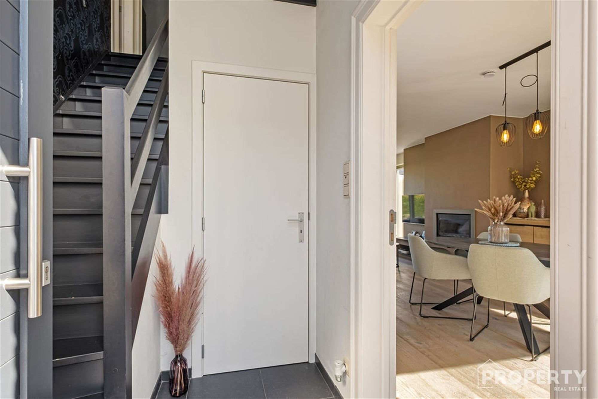 Halfopen woning met 3 slaapkamers te koop! - foto 2