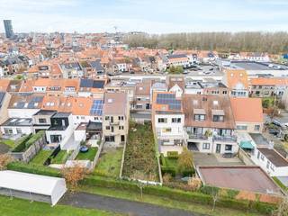 Ontdek deze uitzonderlijke kans om uw eigen woning te bouwen in het hart van Heist. Deze goed gelegen bouwgrond biedt tal van mogelijkheden voor...