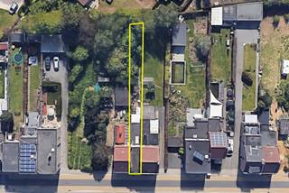 Deze te renoveren rijwoning te Wommelgem biedt twee slaapkamers, een bewoonbare oppervlakte van 92 m² en een ruime tuin.Indeling:U komt meteen binnen...