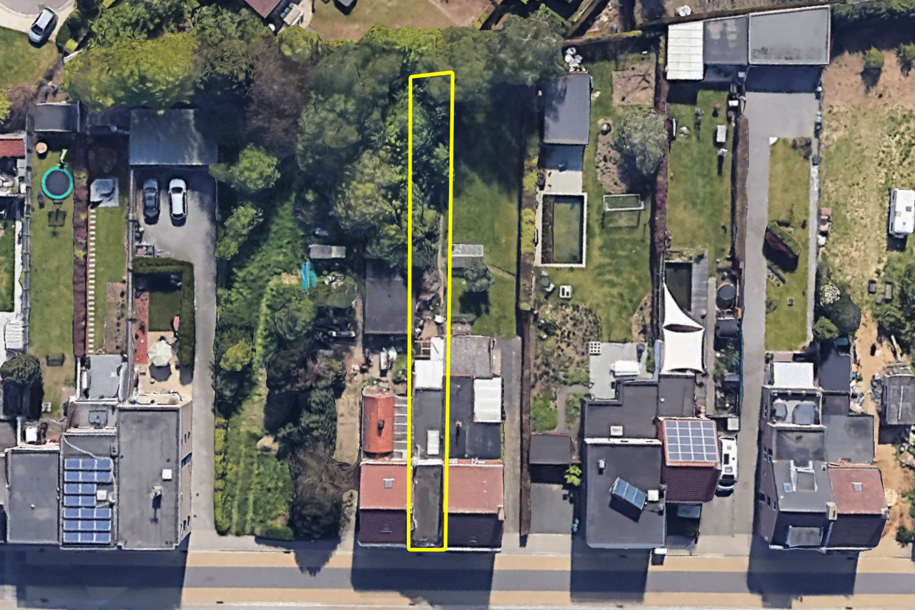 Te renoveren woning met ruime tuin. - foto 2