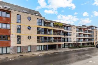 Dit aangename appartement is gelegen op een uitstekende locatie in het centrum van Aalst, op wandelafstand van de winkelstraten en de Grote Markt...