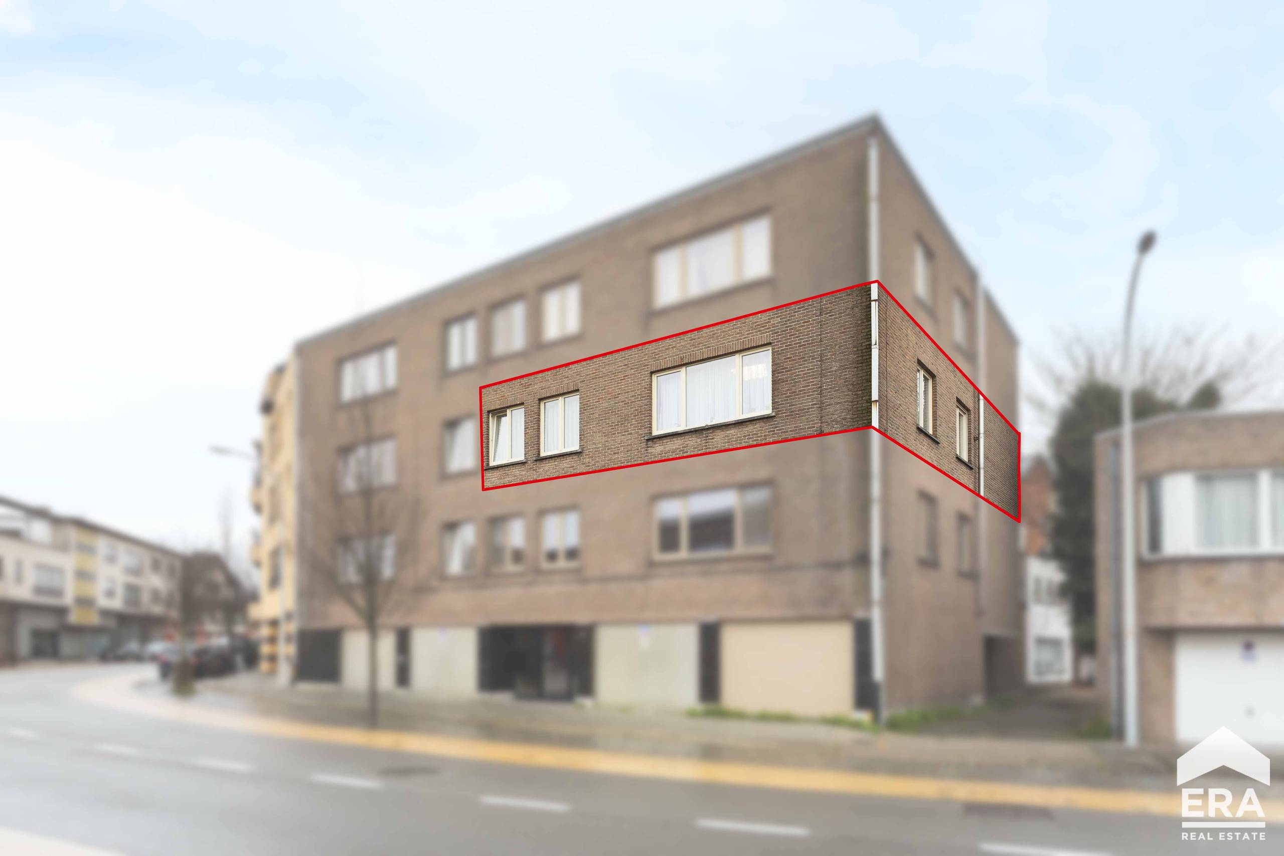 Gerenoveerd appartement met 3 slpks en terras in centrum - foto 2