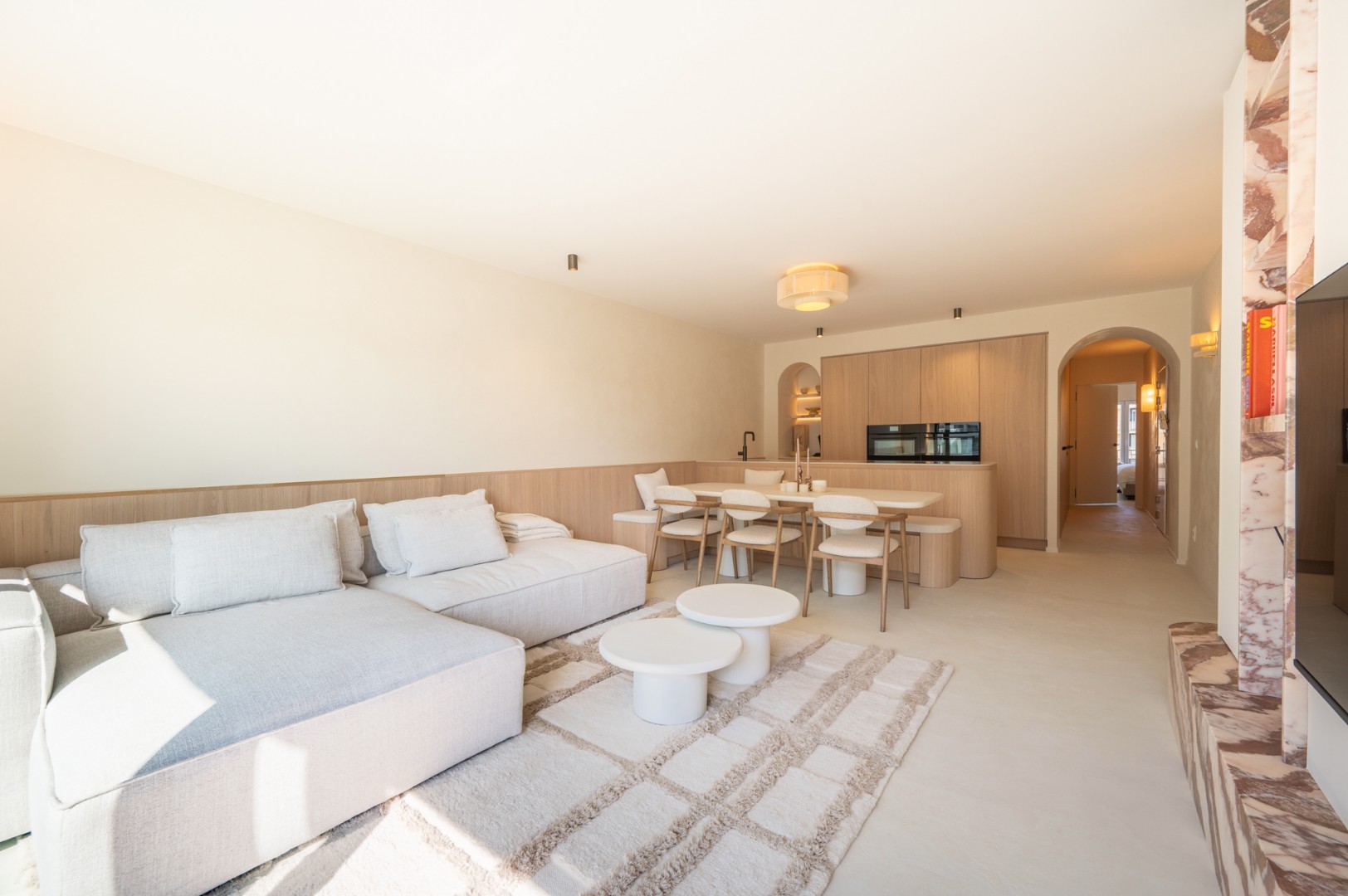 Volledig vernieuwd appartement met zongericht terras op de Dumortierlaan - foto 3