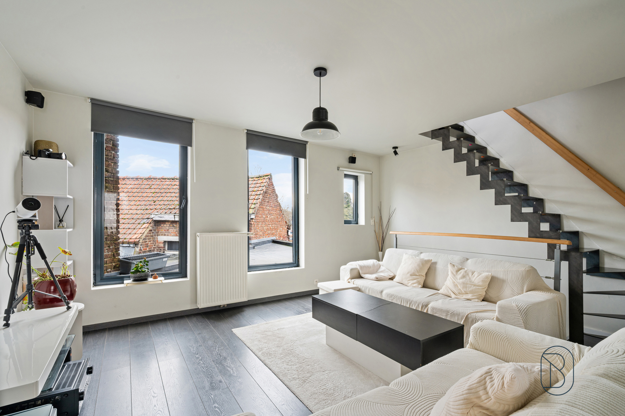 Topgelegen handelspand met verhuurd duplexappartement - foto 3