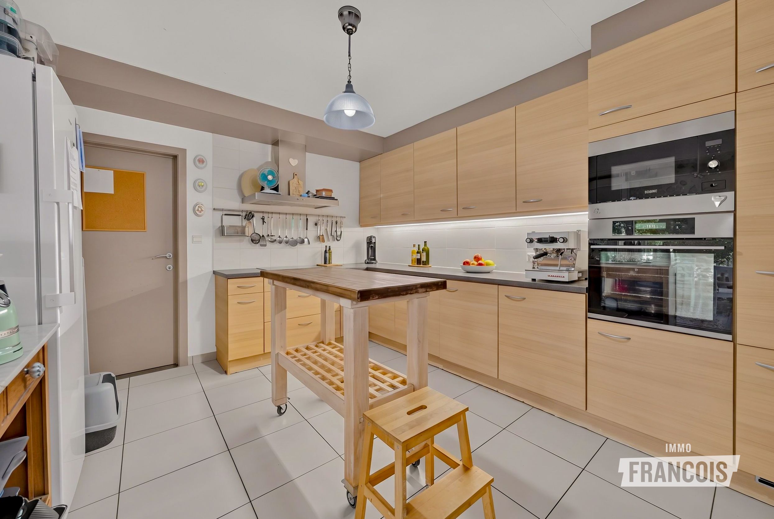 Instapklare halfopen woning met garage en landelijk uitzicht in Esen te koop! - foto 5